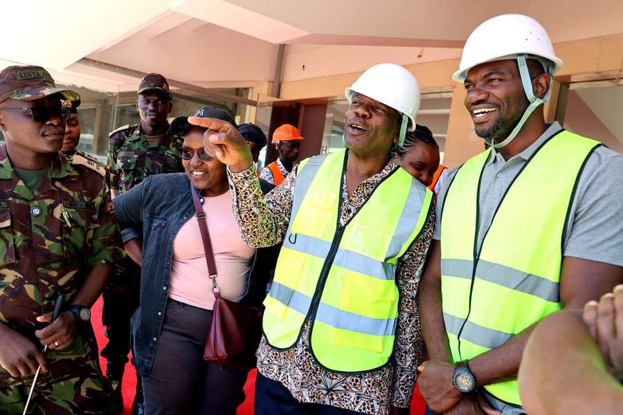 Kenya's CAF/ LOC Chairman Nicholas Musonye (second right) takes Samson Adam, CAF's Tournaments and Events Director (right) and other members of Kenya's CHAN/AFCON LOC through an inspection visit at Kasarani on Saturday, February 22nd