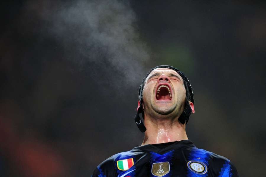 Cristian Chivu had to play with a headguard