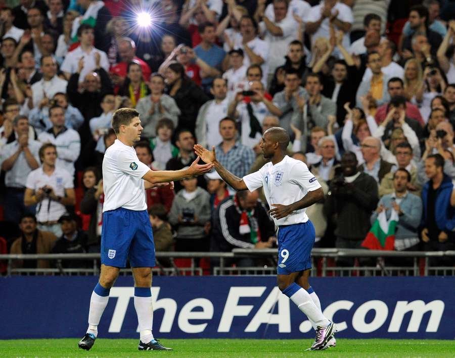 Gerrard with Defoe Gerrard with Defoe