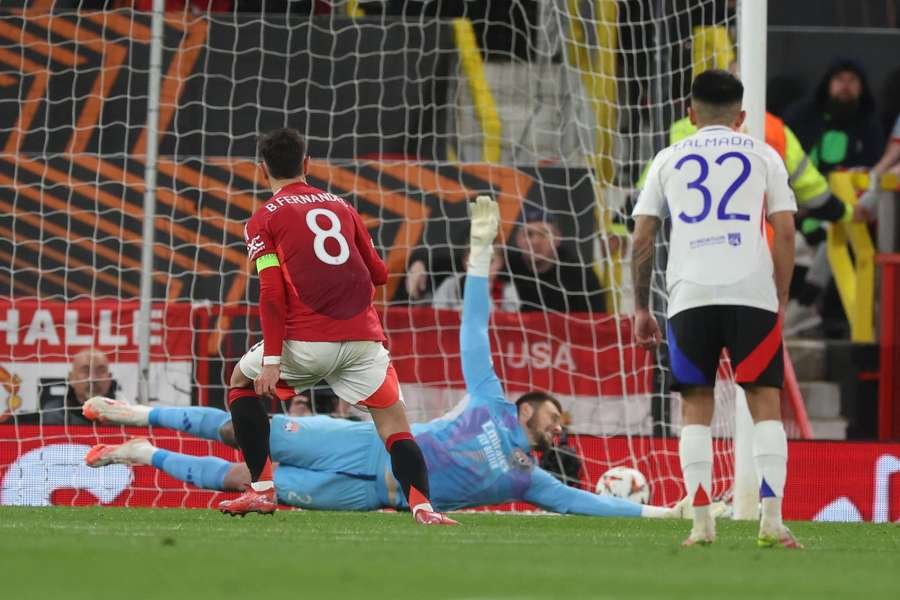 Bruno Fernandes scores from the penalty spot against Lyon Bruno Fernandes scores from the penalty spot against Lyon