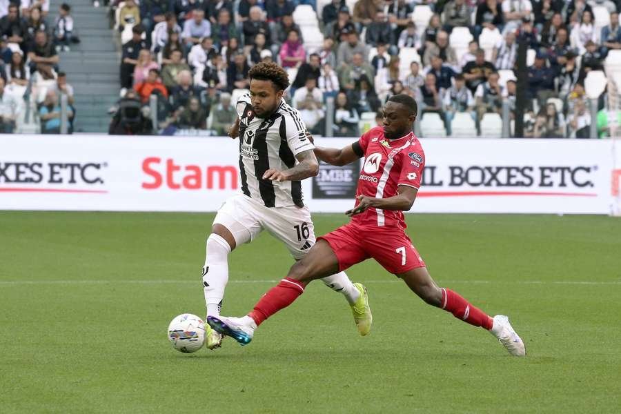 Jean Akpa Akpro of Monza vs Weston McKennie of Juventus during the Serie A match on April 27