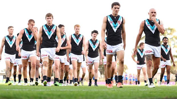 BALLARAT, AUSTRALIA - MAY 03: Port Adelaide players depart the field following the round eight AFL match between Western Bulldogs and Port Adelaide Power at Mars Stadium, on May 03, 2025, in Ballarat, Australia. (Photo by Morgan Hancock/Getty Images)