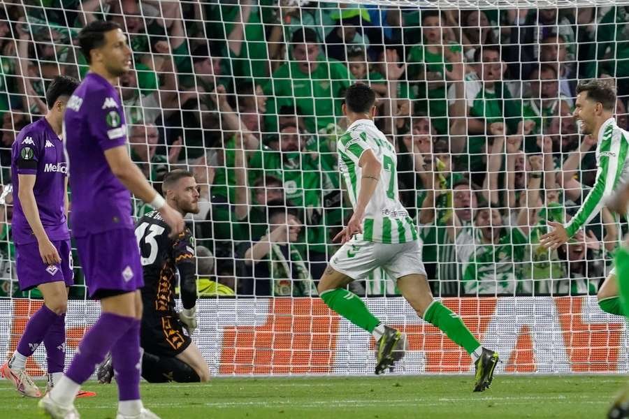 Fiorentina's David de Gea gazes on as Real Betis loanee Antony finds the net during the Conference League semi-final first-leg Fiorentina's David de Gea gazes on as Real Betis loanee Antony finds the net during the Conference League semi-final first-leg