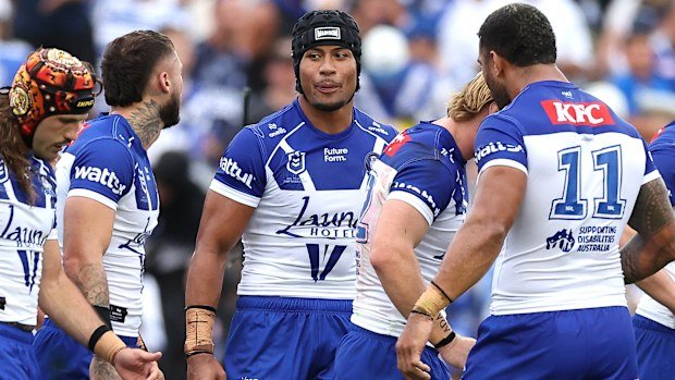 Bulldogs players.