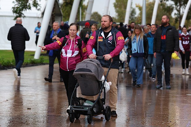 Fans arrive early ahead of game two of State of Origin in Perth.