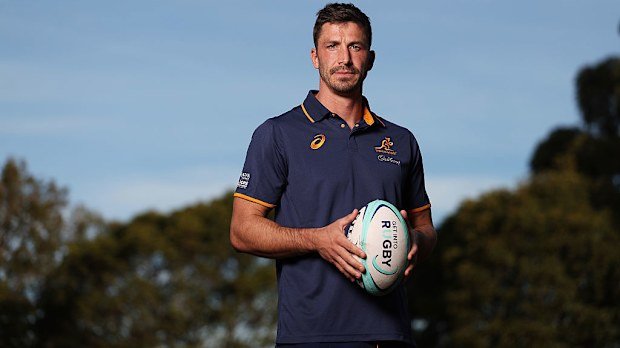 Jake Gordon during a Wallabies visit at Stanmore Public School.