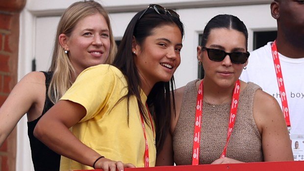 Emma Raducanu watches the men's singles semi-final match between Carlos Alcaraz and Roberto Bautista Agut at the 2025 Queen's Club Championships.