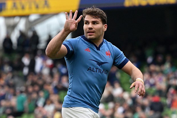 DUBLIN, IRELAND - MARCH 08: Antoine Dupont of France warms up prior to the Guinness Six Nations 2025 match between Ireland and France at the Aviva Stadium on March 08, 2025 in Dublin, Ireland. (Photo by Charles McQuillan/Getty Images)