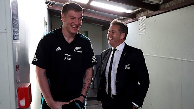 Fabian Holland speaks with New Zealand Rugby CEO Mark Robinson.